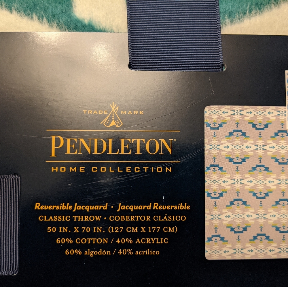 Pendleton Home Collection Reversible Throw - Picture 5 of 6